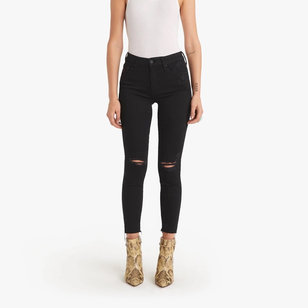Mother Denim The Looker Ankle Fray in Guilty As Sin